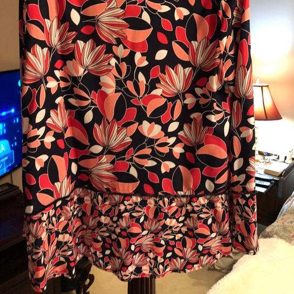 Top - Picture 2 of 5